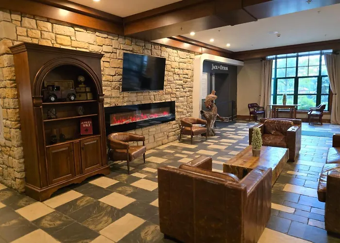 The Appalachian Hotel At Mountain Creek Resort - Pool, Hot Tub & Sauna