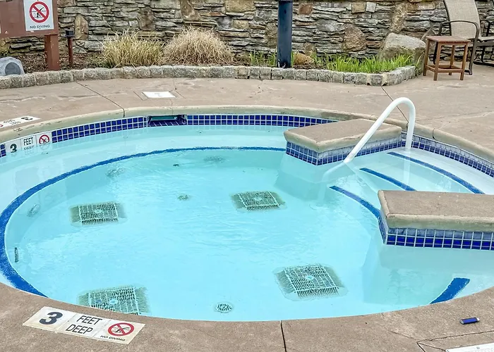 Walk To Waterpark Mtn Views Pool Hot Tub 342