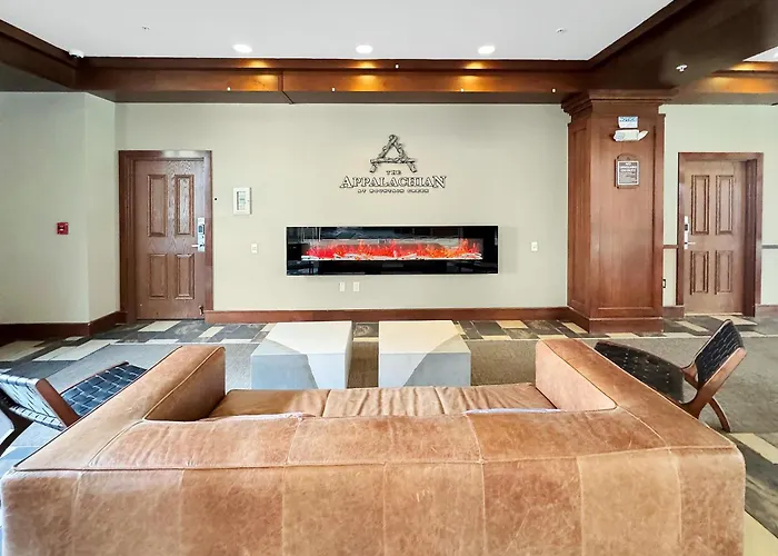 Walk To Waterpark Mtn Views Pool Hot Tub 342